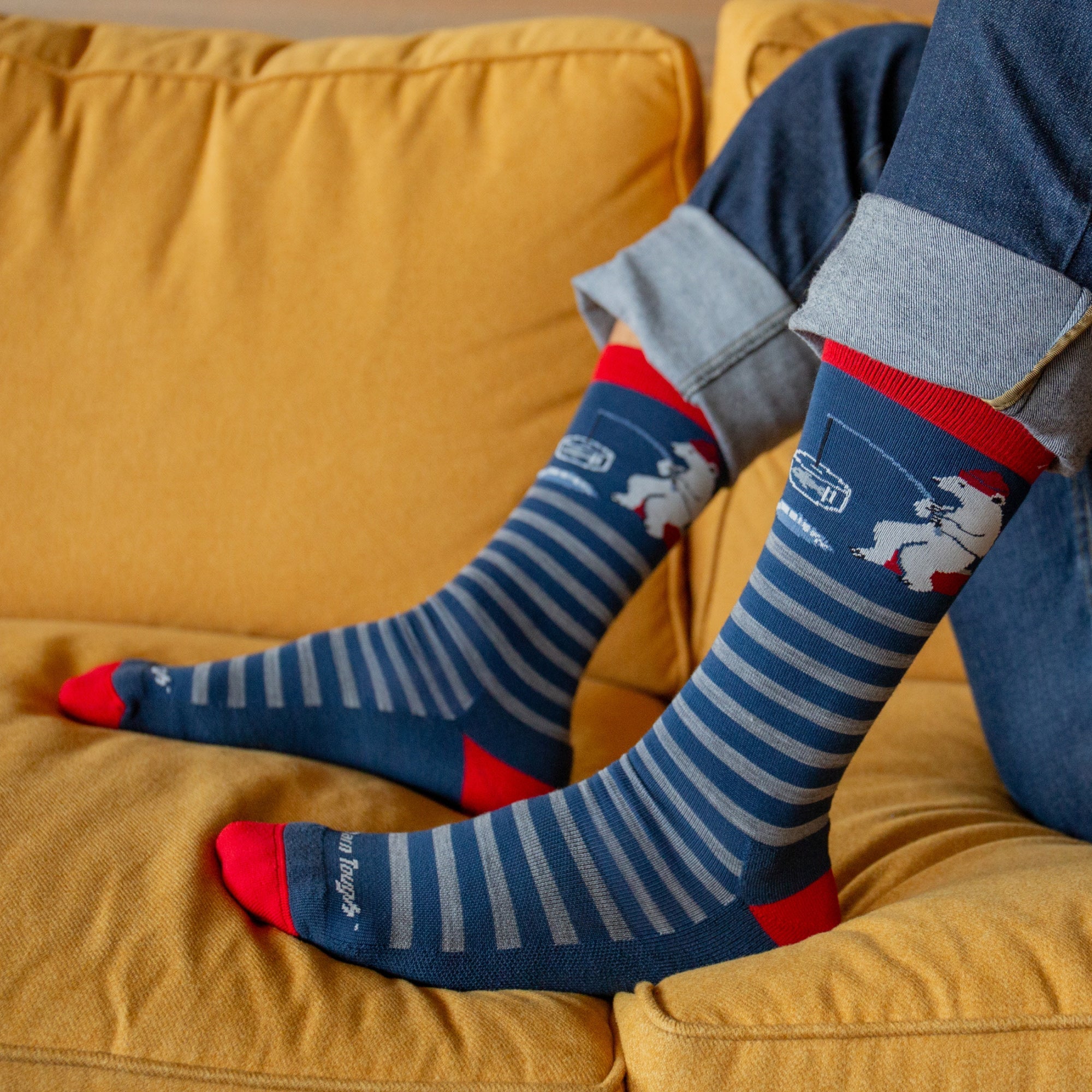 Darn Tough Socks Men's Wild Life Crew Lightweight Lifestyle Socks - Image 4