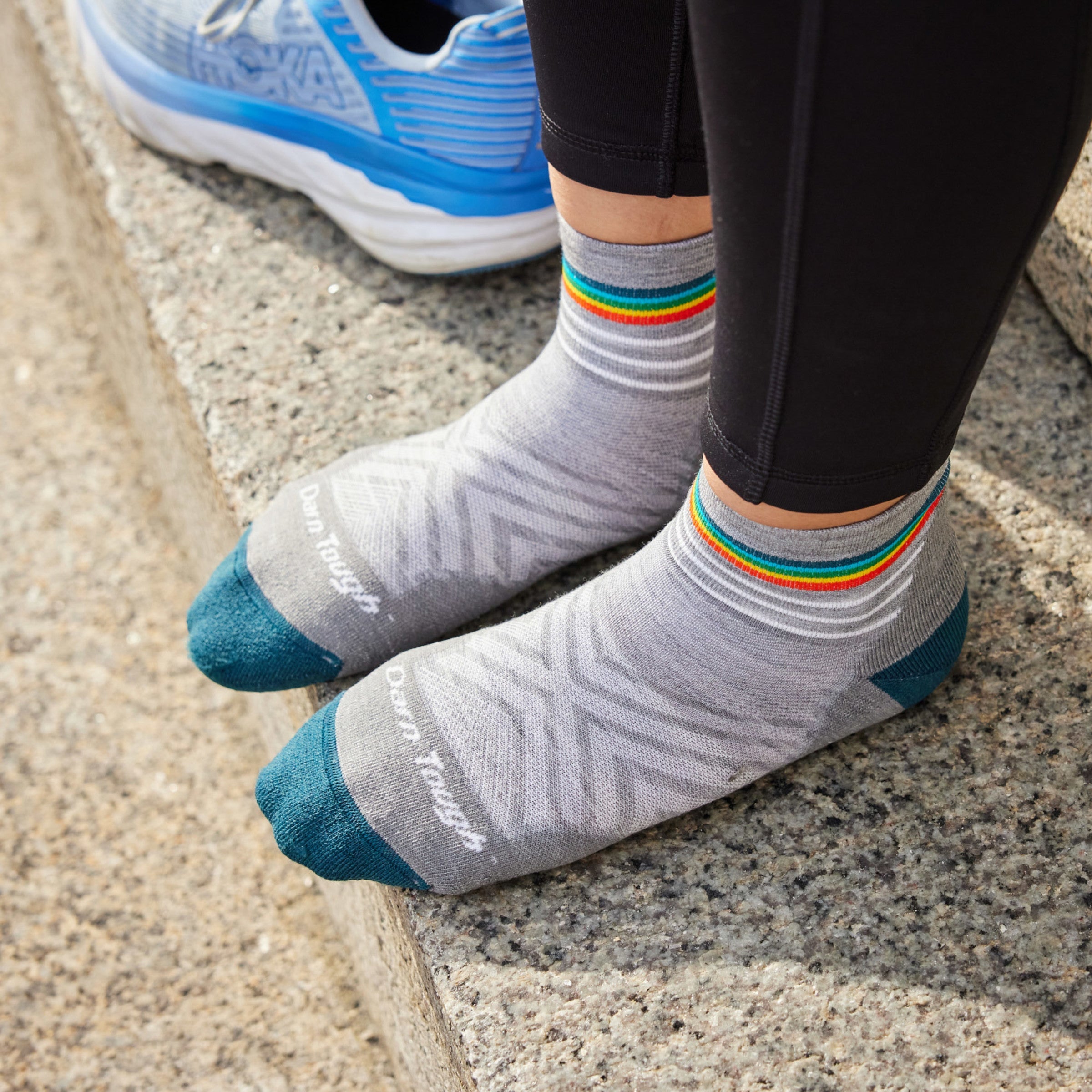 Darn Tough Socks Women's Run Quarter Cushioned Ultra-Lightweight Running Socks - Image 2