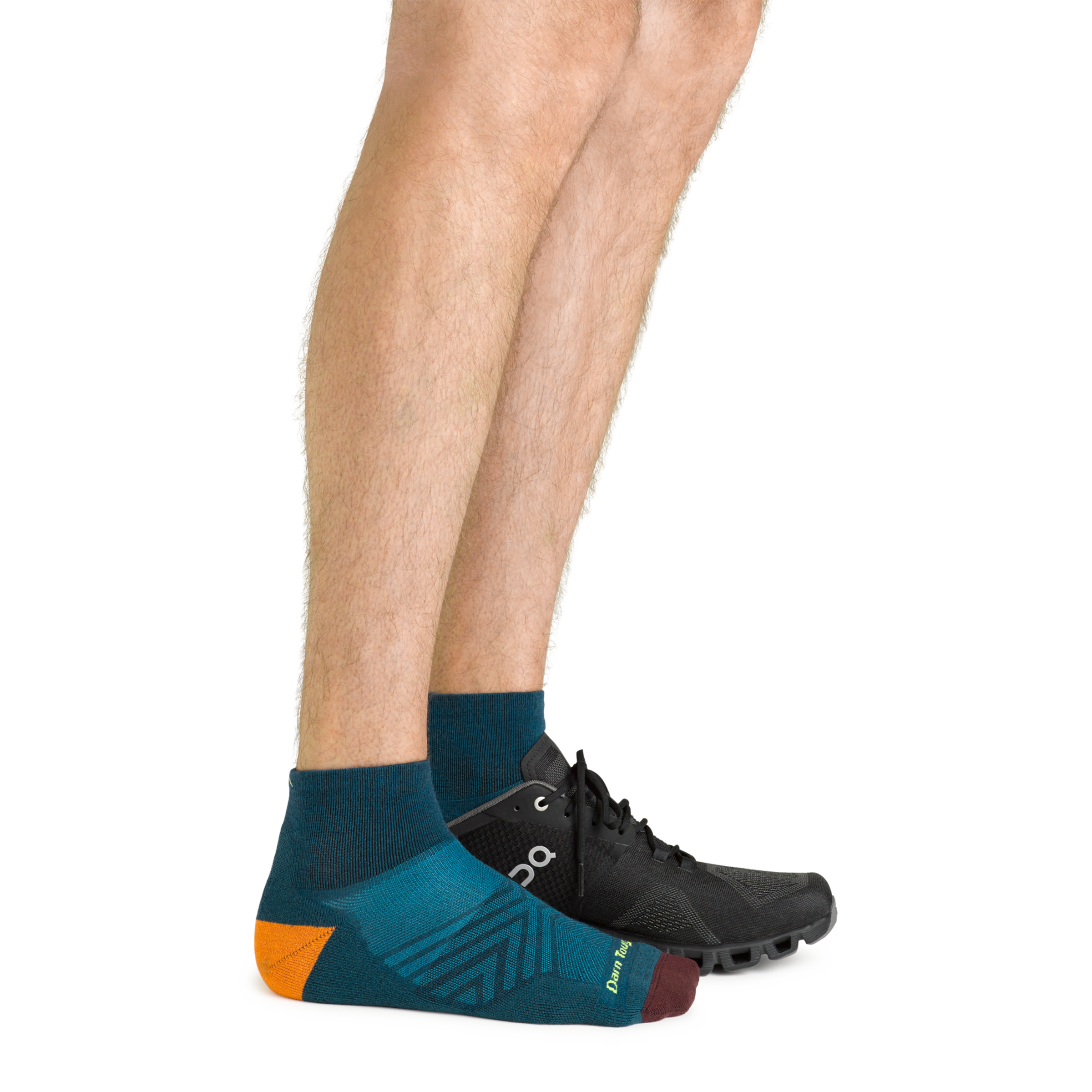 Darn Tough Socks Men's Run Quarter Cushioned Ultra-Lightweight Running Socks - Image 5