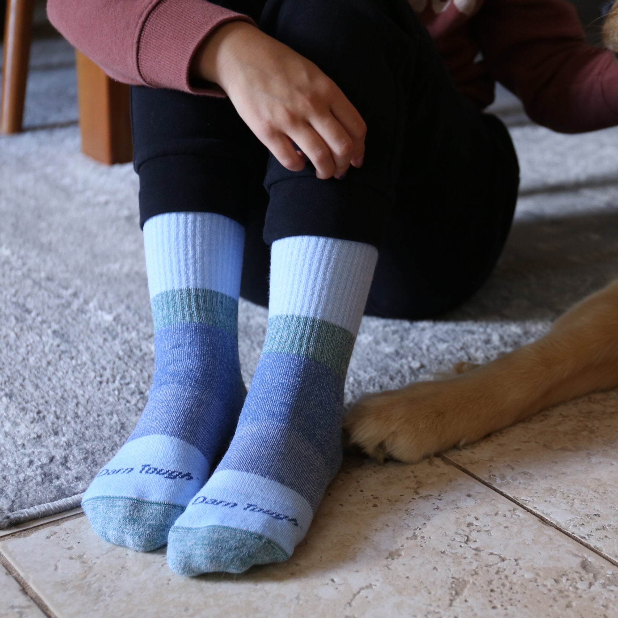 Darn Tough Socks Kids Hill Topper Micro Crew Heavyweight Hiking Socks - Image 2