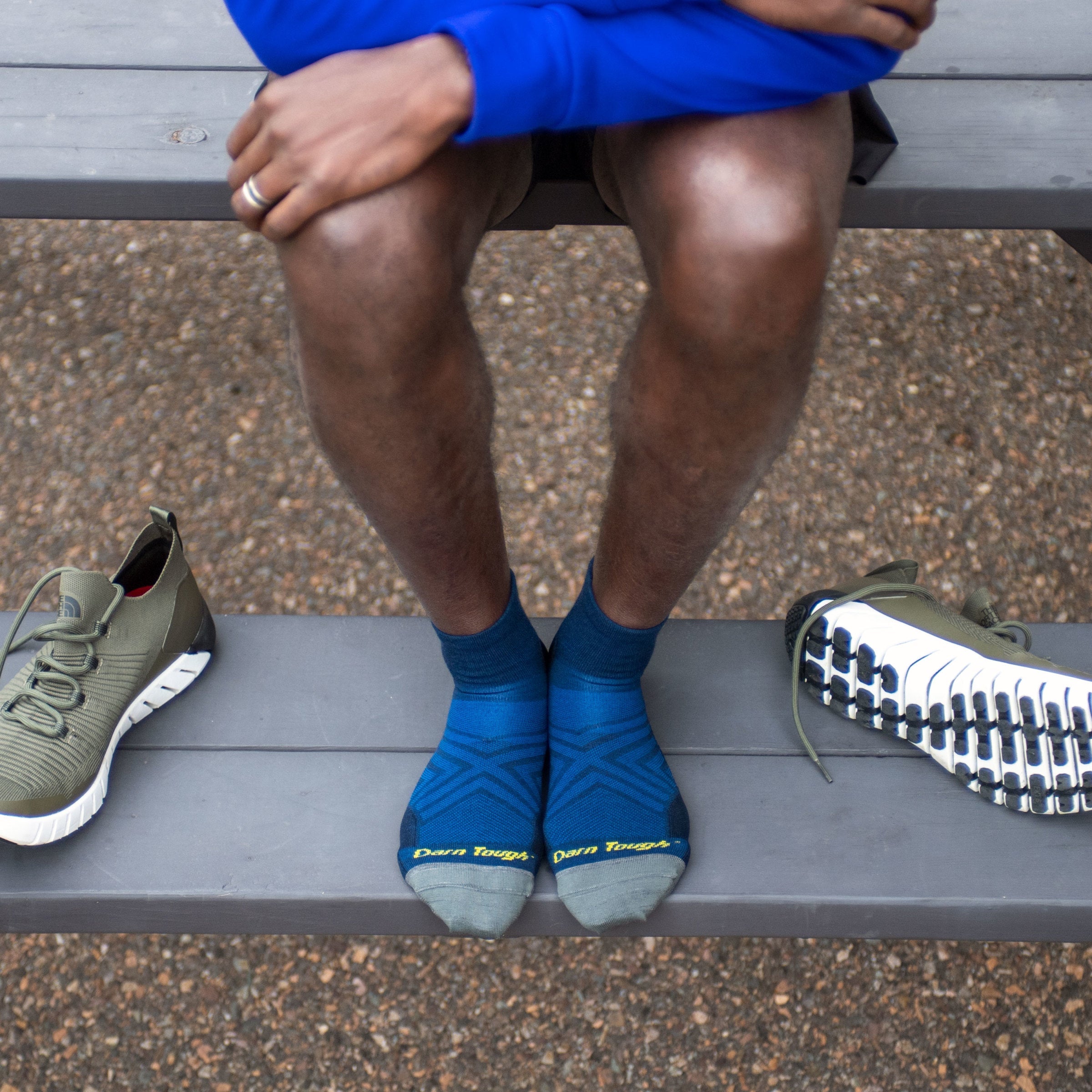 Darn Tough Socks Men's Run Quarter Ultra-Lightweight Running Socks - Image 9