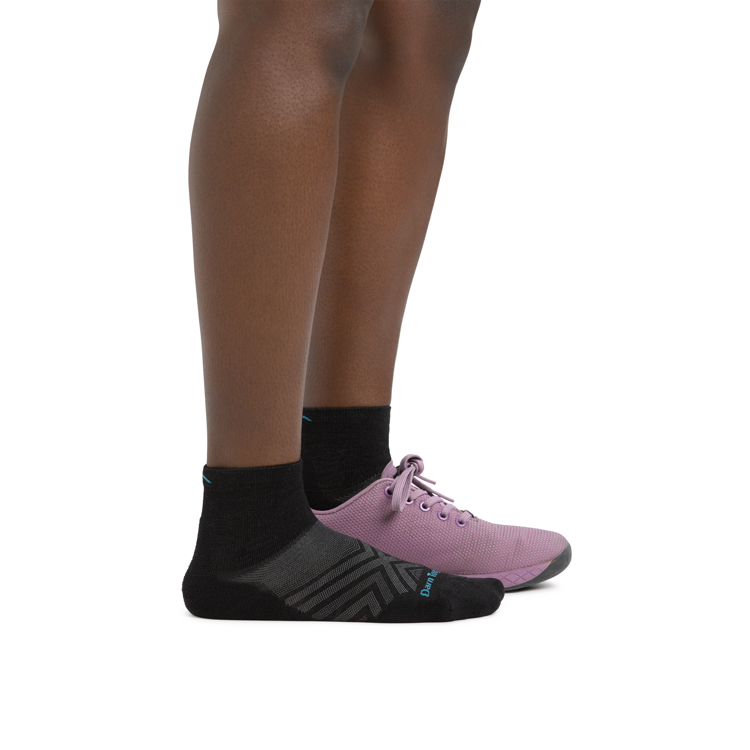 Darn Tough Socks Women's Run Quarter Cushioned Ultra-Lightweight Running Socks - Image 12