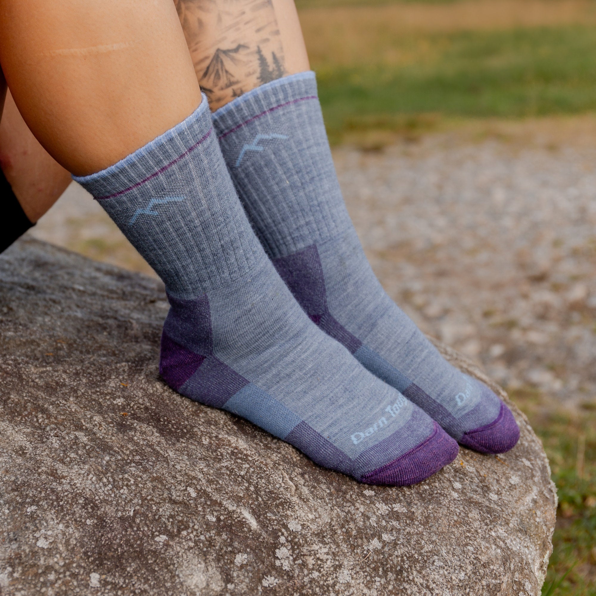 Darn Tough Socks Women's Hiker Micro Crew Midweight Hiking Socks - Image 5