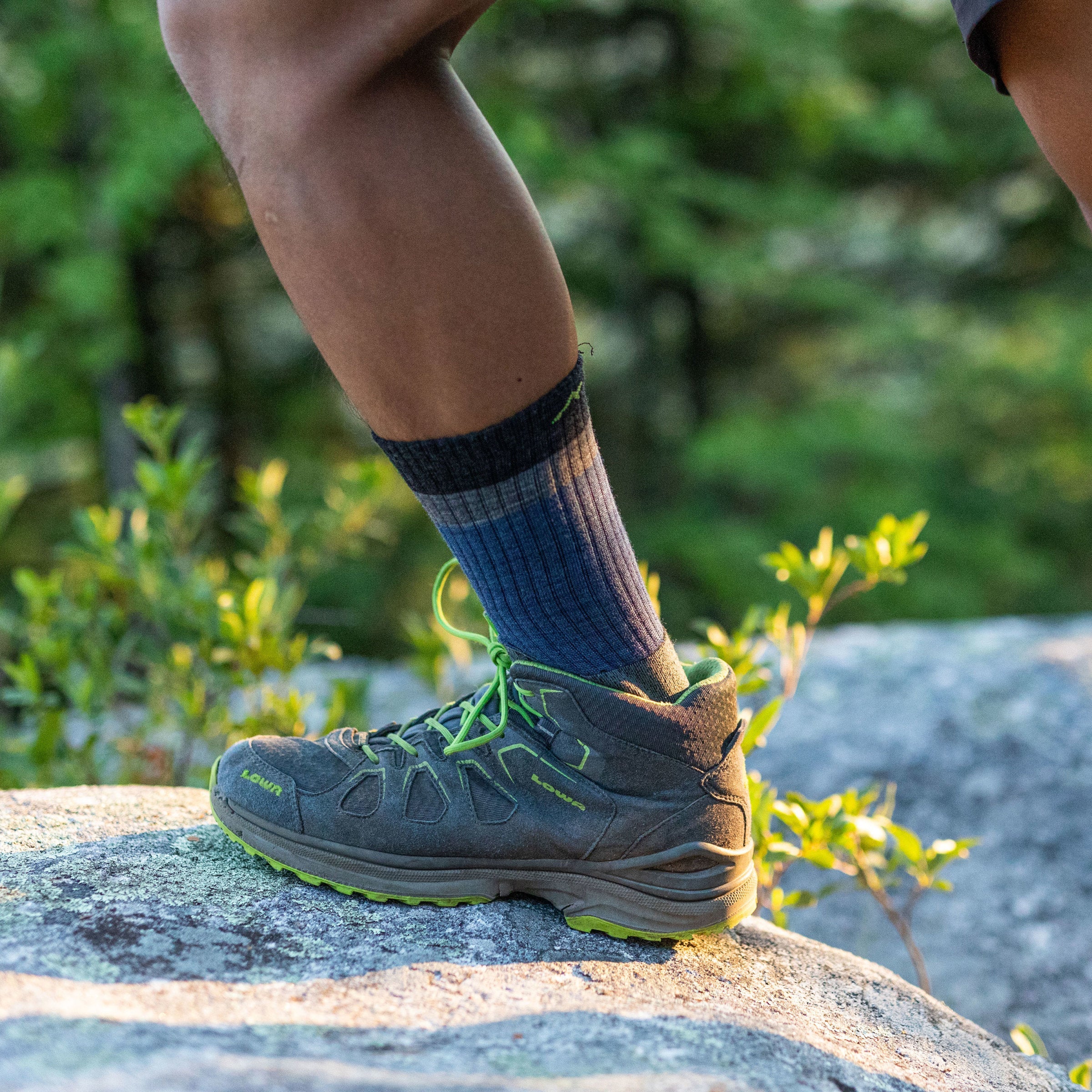 Darn Tough Socks Men's Heady Stripe Micro Crew Lightweight Hiking Socks - Image 9