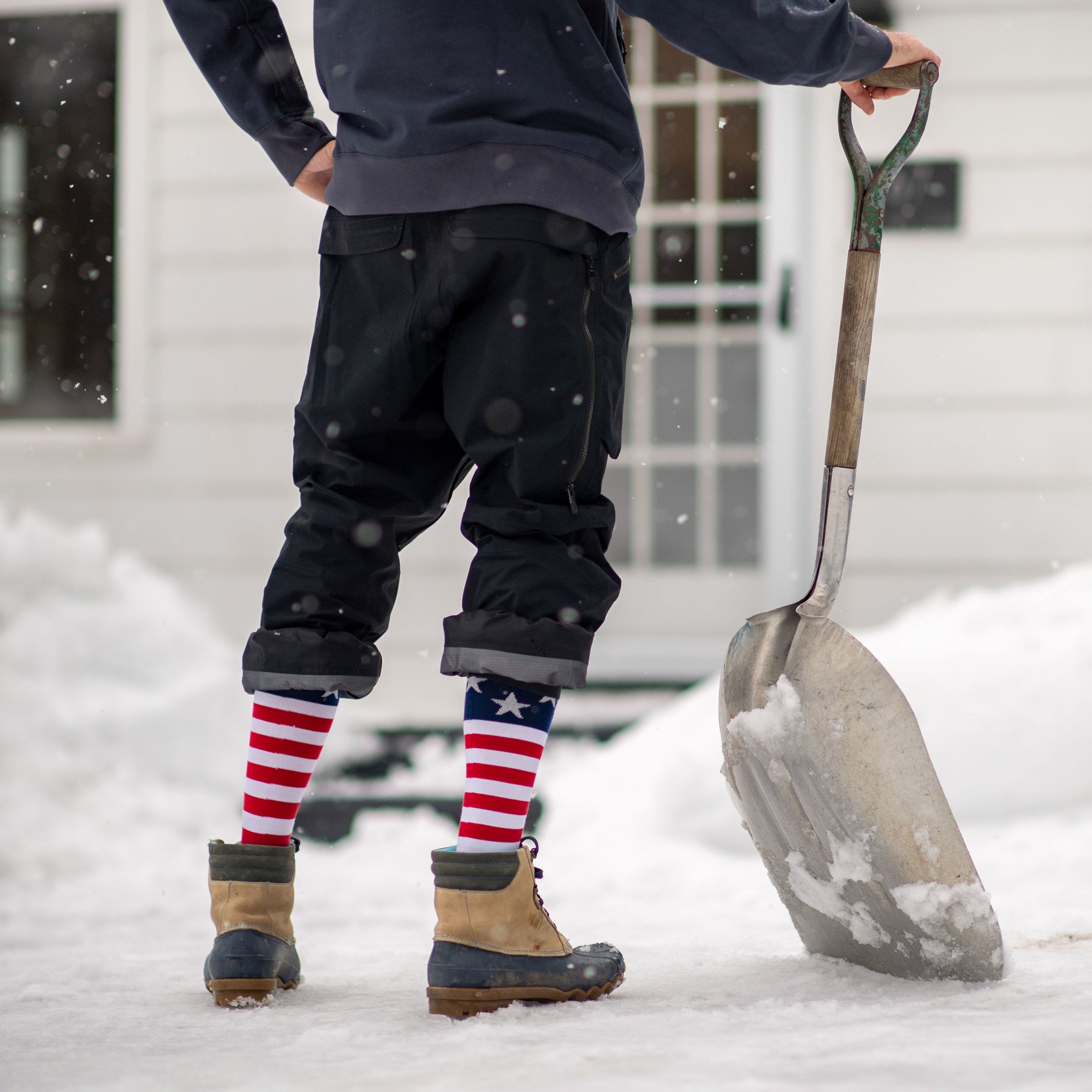 Darn Tough Socks Men's Captain Stripe Over-the-Calf Midweight Ski & Snowboard Socks - Image 4