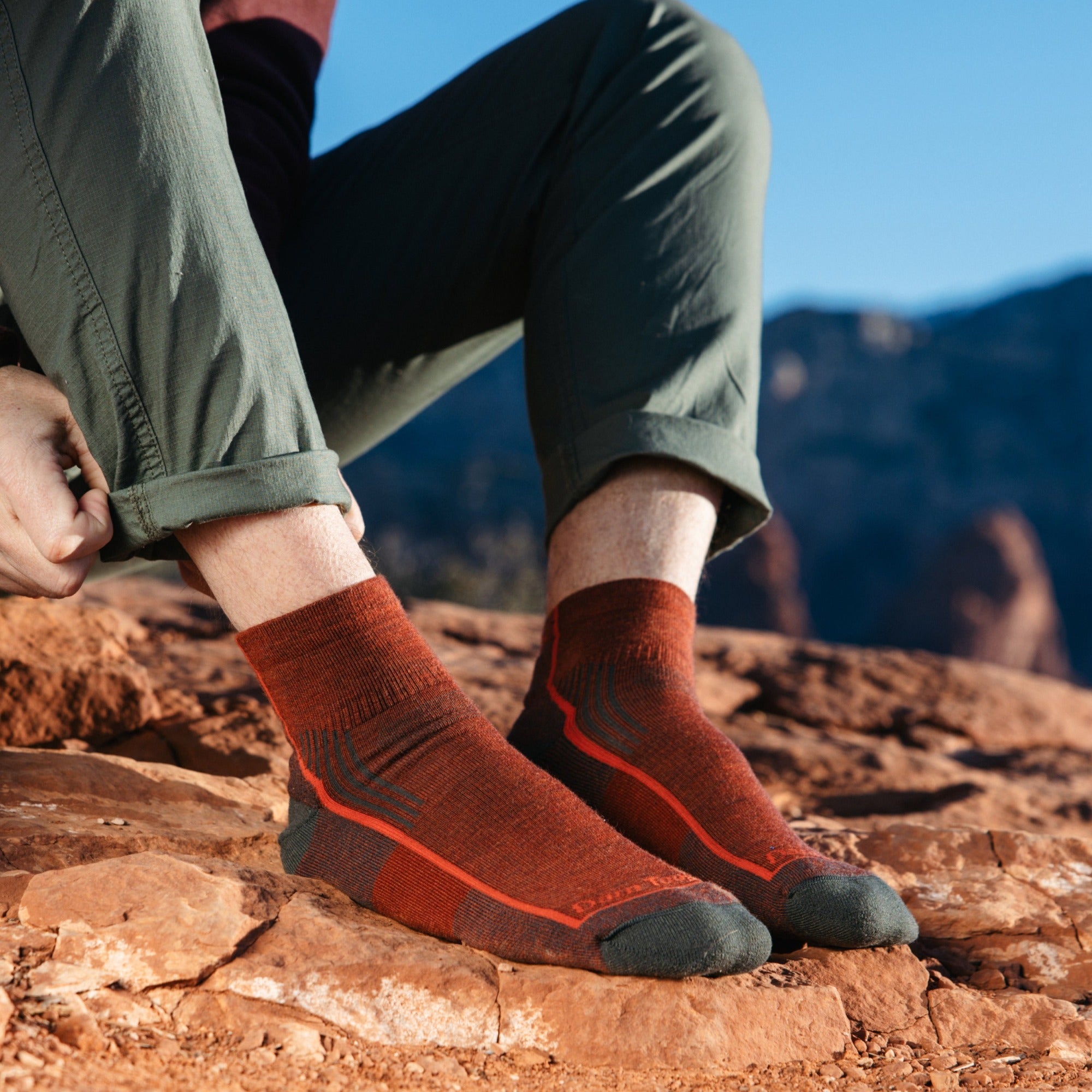 Darn Tough Socks Men's Hiker Encounter 2-Pack - Image 11