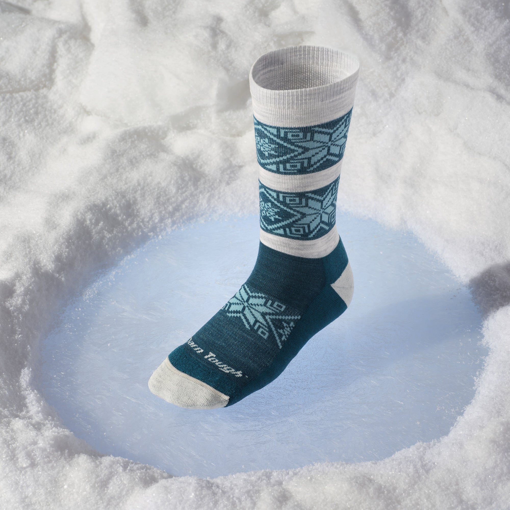 Darn Tough Socks Women's Holiday Lightweight Lifestyle 2-Pack - Image 4