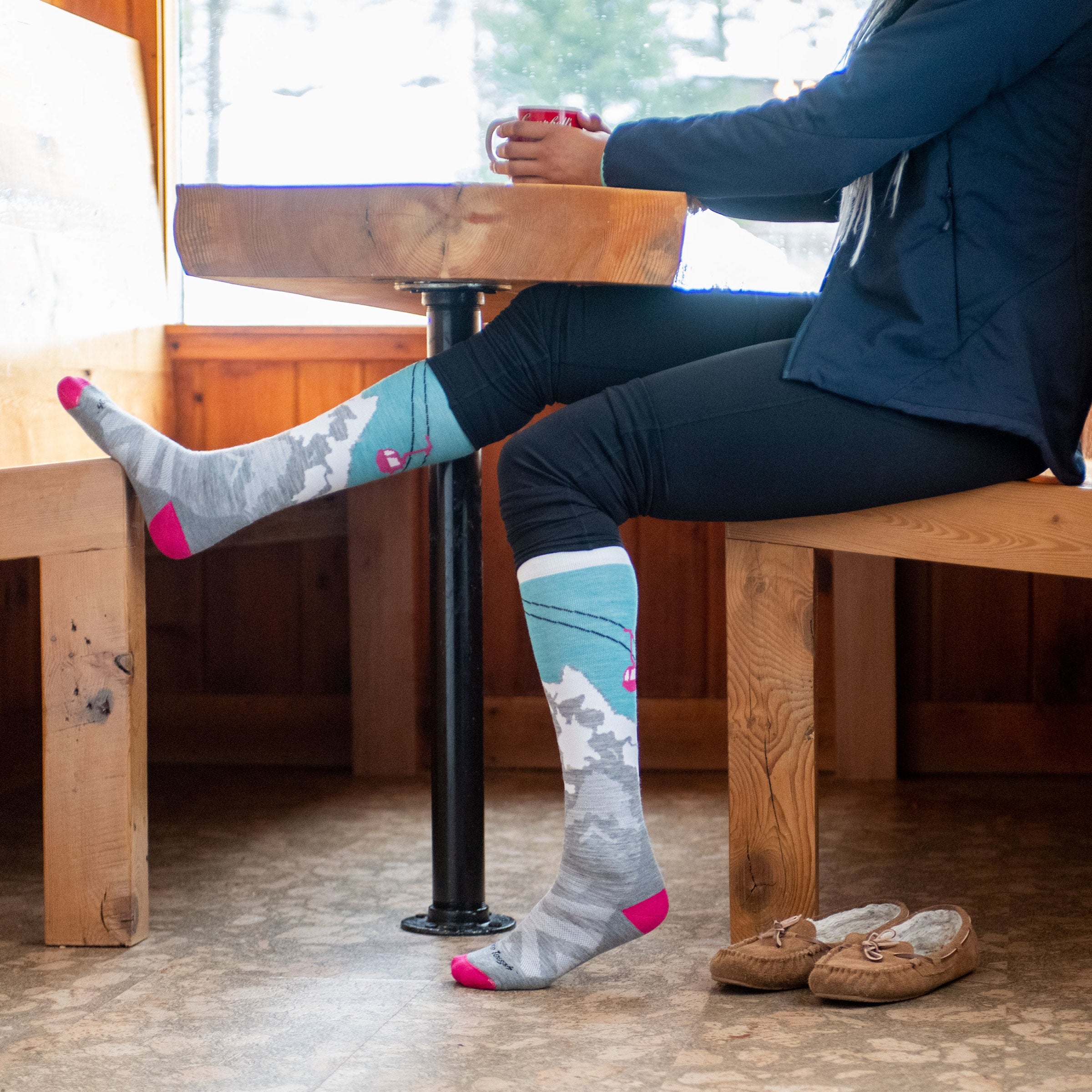 Darn Tough Socks Women's Yeti Over-the-Calf Midweight Ski & Snowboard Socks - Image 3