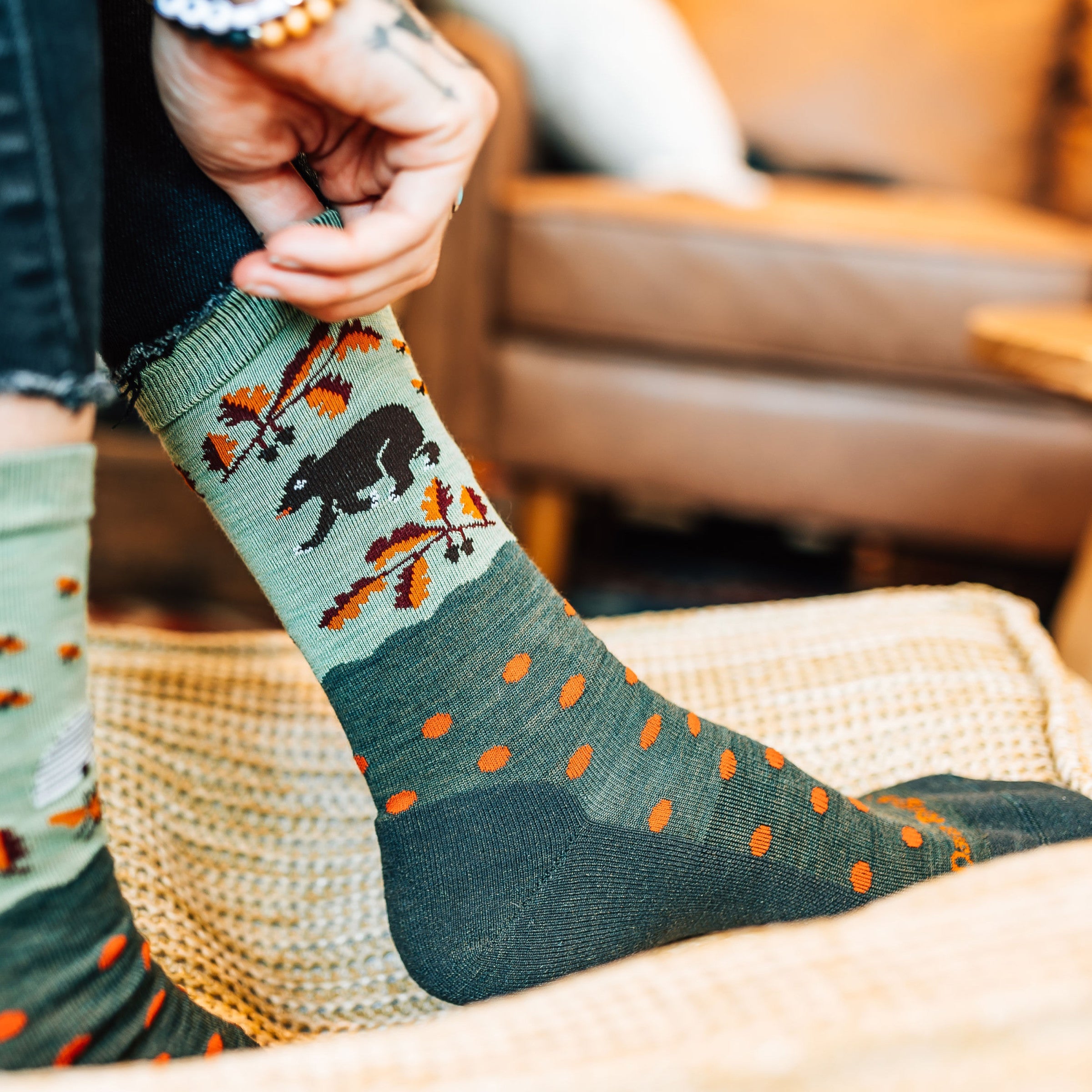 Darn Tough Socks Women's Wild Life Crew Lightweight Lifestyle Socks - Image 7