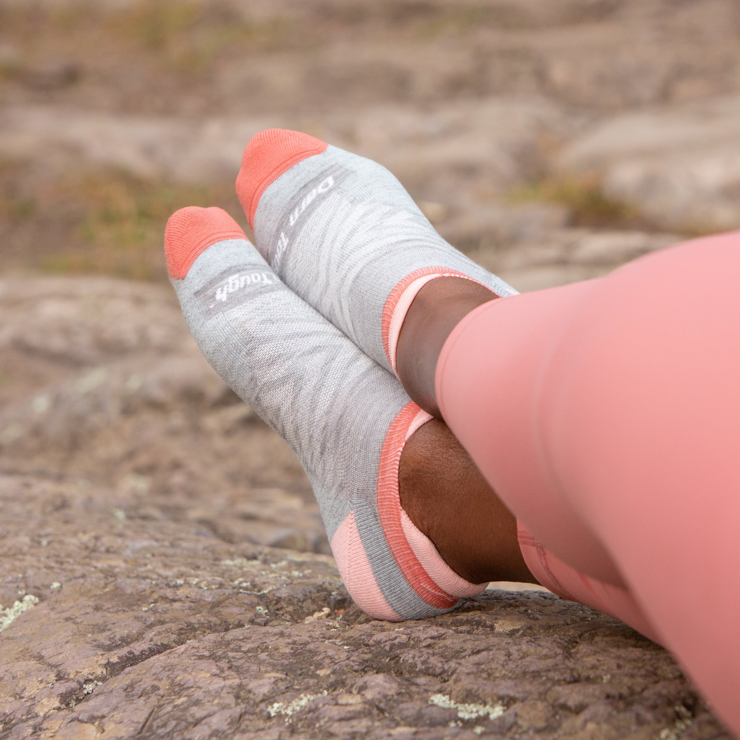 Darn Tough Socks Women's Run No Show Tab Cushioned Ultra-Lightweight Running Socks - Image 10