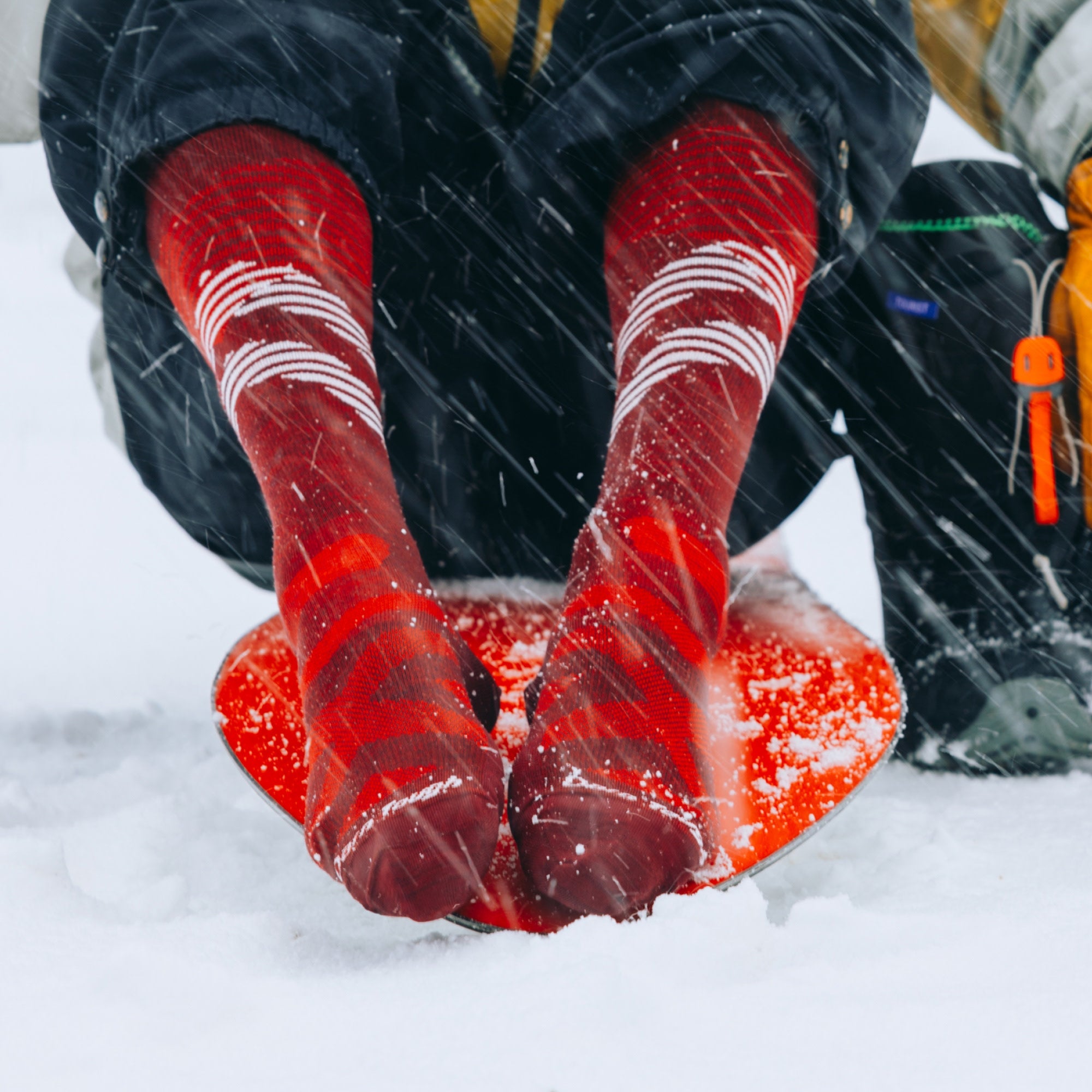 Darn Tough Socks Men's Pennant RFL Over-the-Calf Ultra-Lightweight Ski & Snowboard Socks - Image 2
