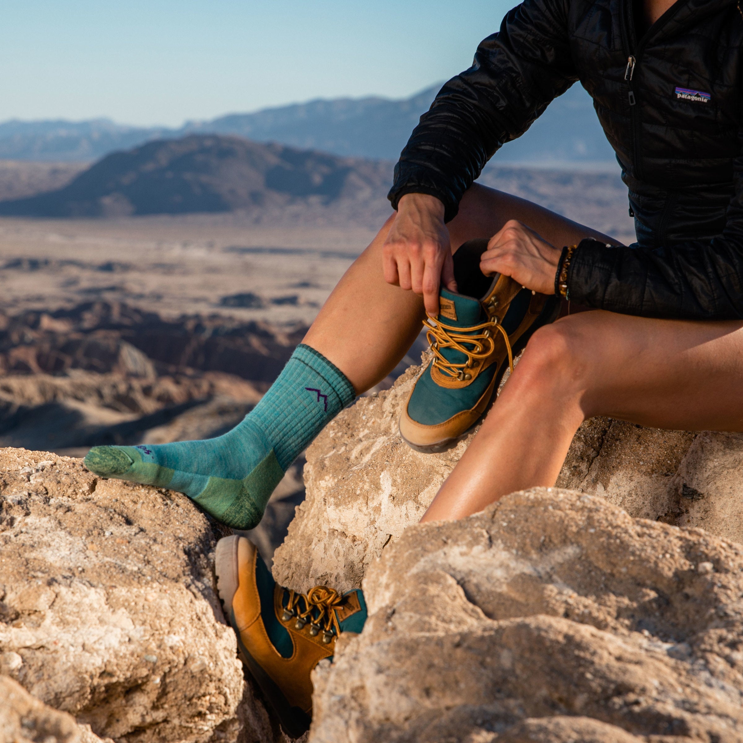 Darn Tough Socks Women's Hiker Micro Crew Midweight Hiking Socks - Image 13